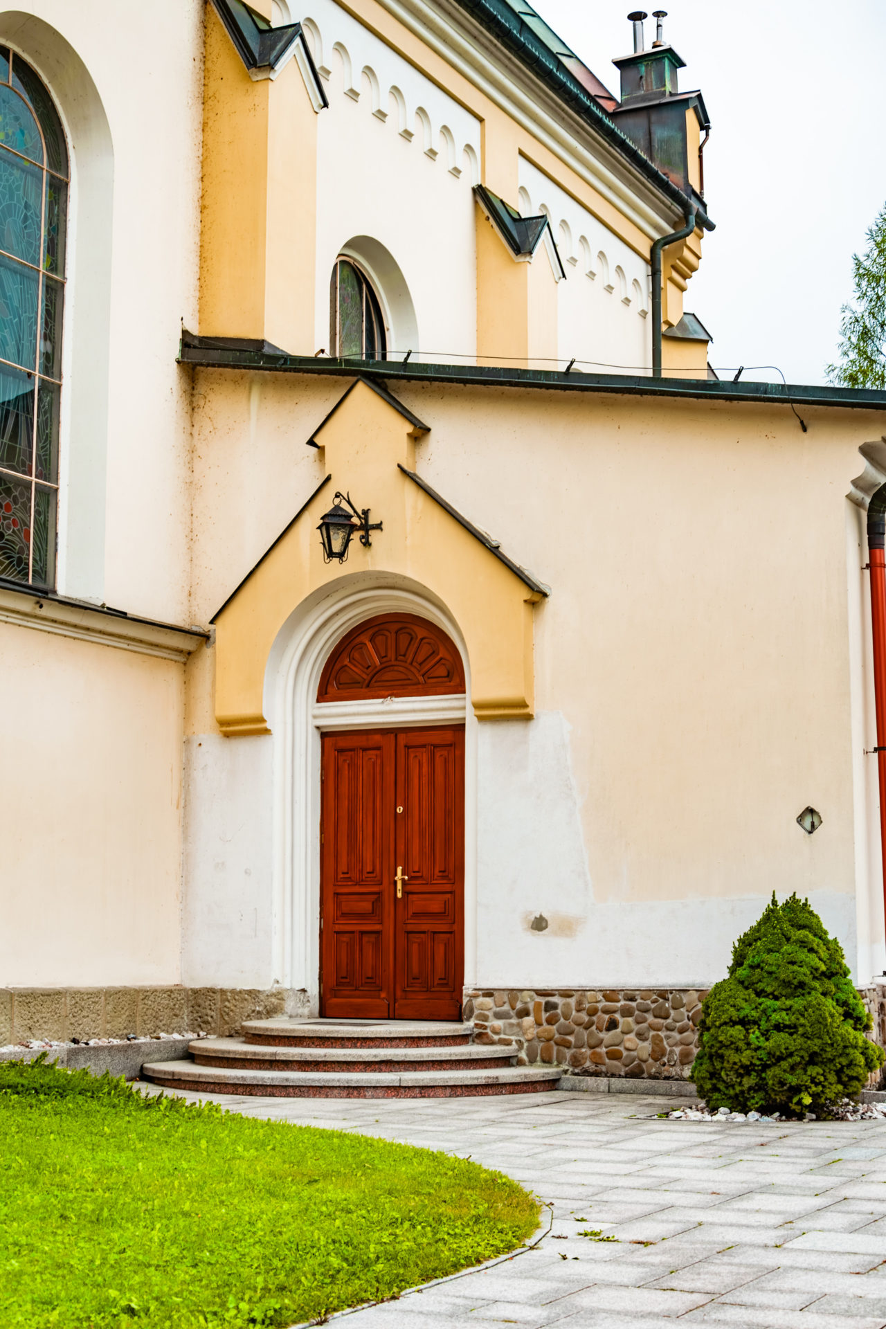 kosciolzewnatrzdzien (35)
