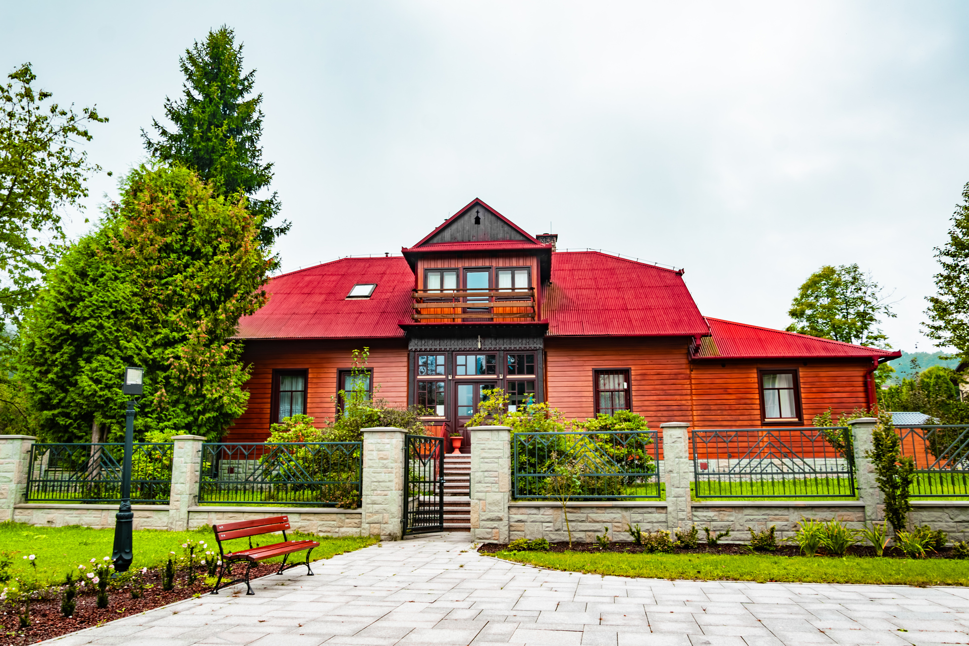kosciolzewnatrzdzien (15)